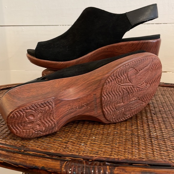 New Alegria by PG Lite Rosie Black Vegan Suede Sandals, Size 40 - Picture 7 of 9